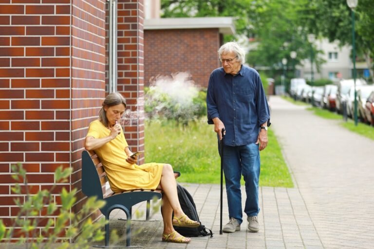 Photo senior home health care services