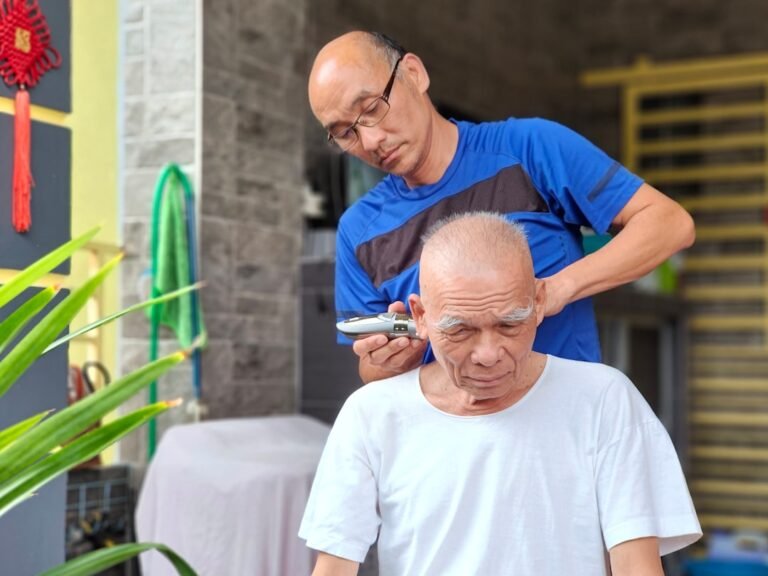 Photo senior care service