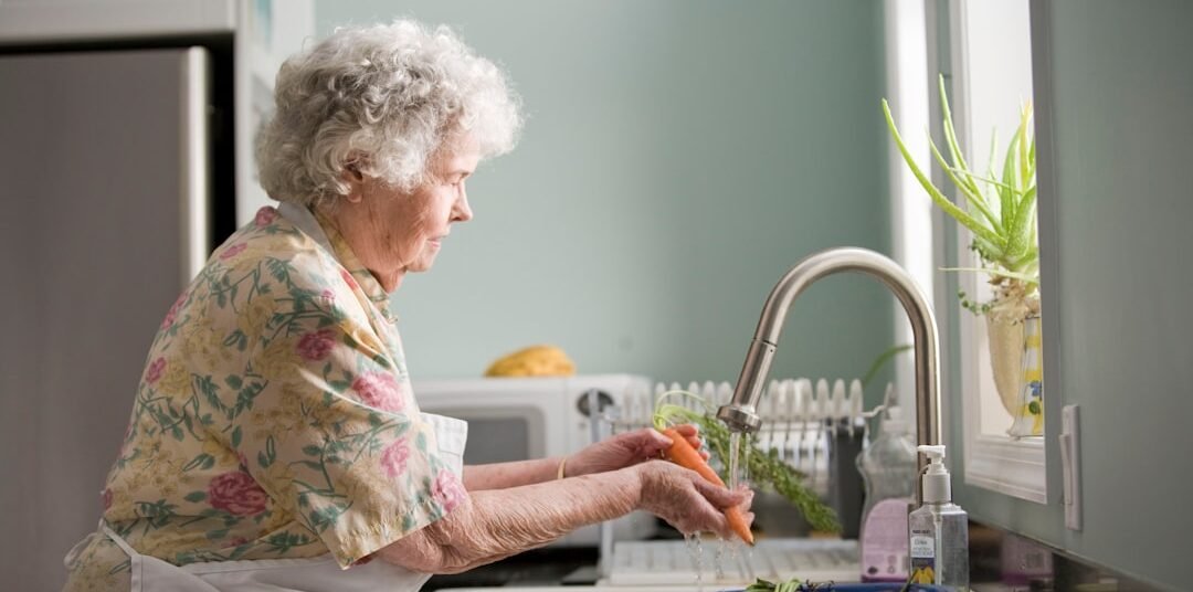 Nutrition for Seniors: The Top 7 Foods Geriatric Doctors Want You to Eat Every Day